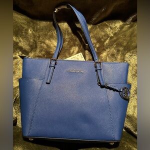 Michael Kors Jet Set Tote in Royal Blue